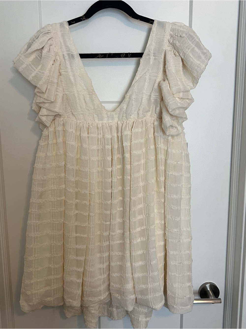 Storia Ivory Ruffled Sleeve Babydoll Dress size large
